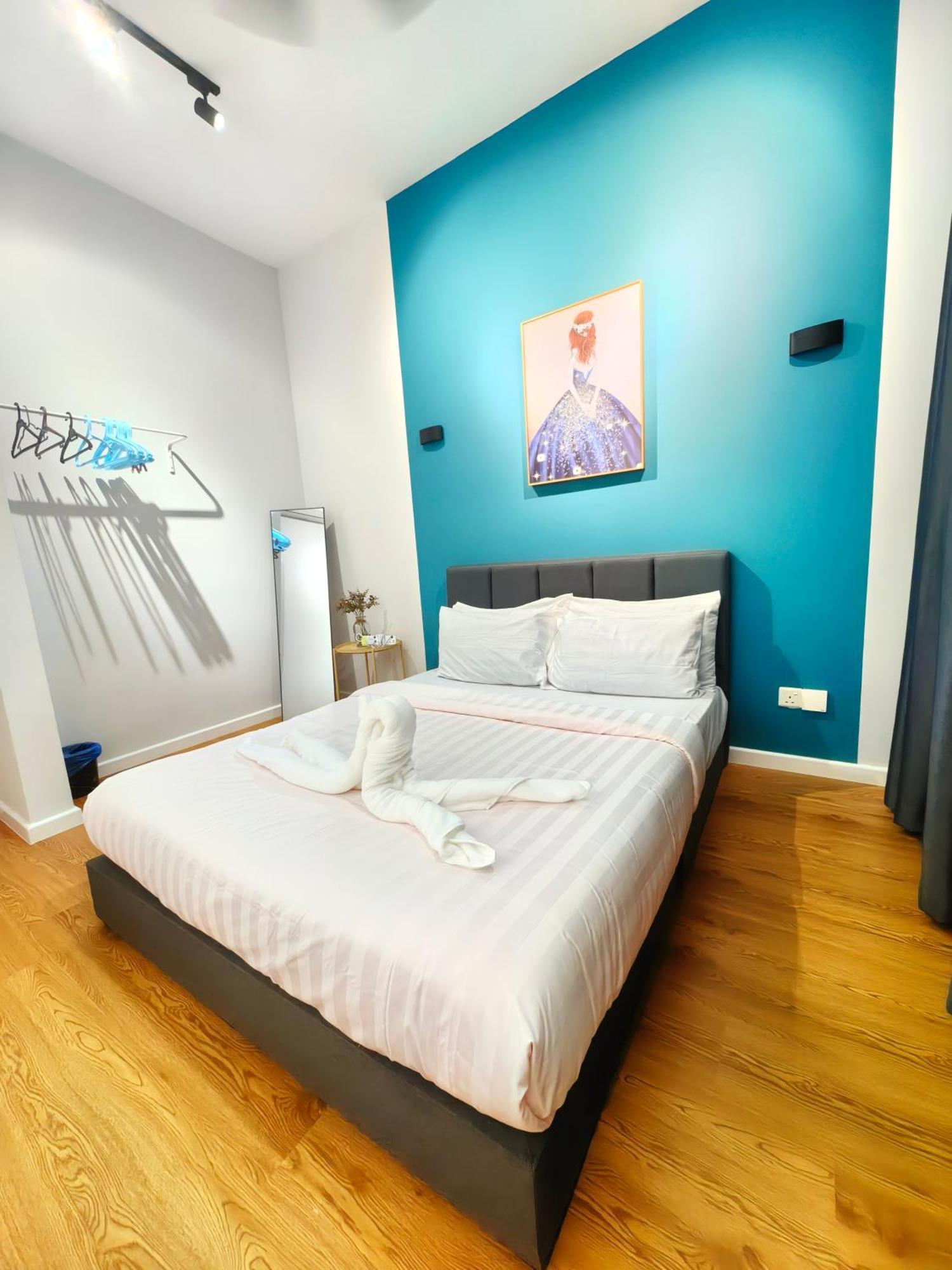 Chambers Sky Apartment